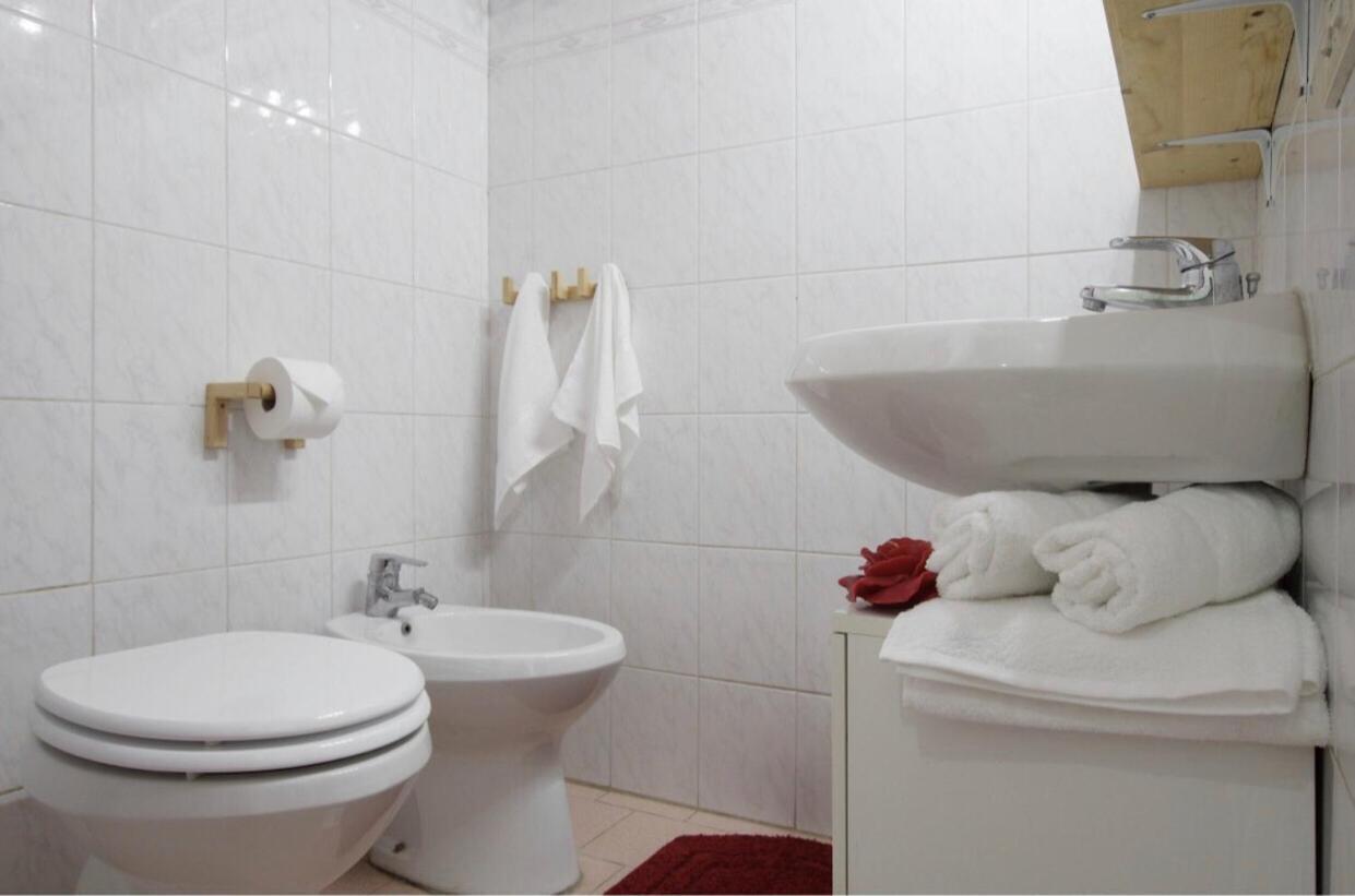 La Casa Di Remo Lägenhet Rom Exteriör bild